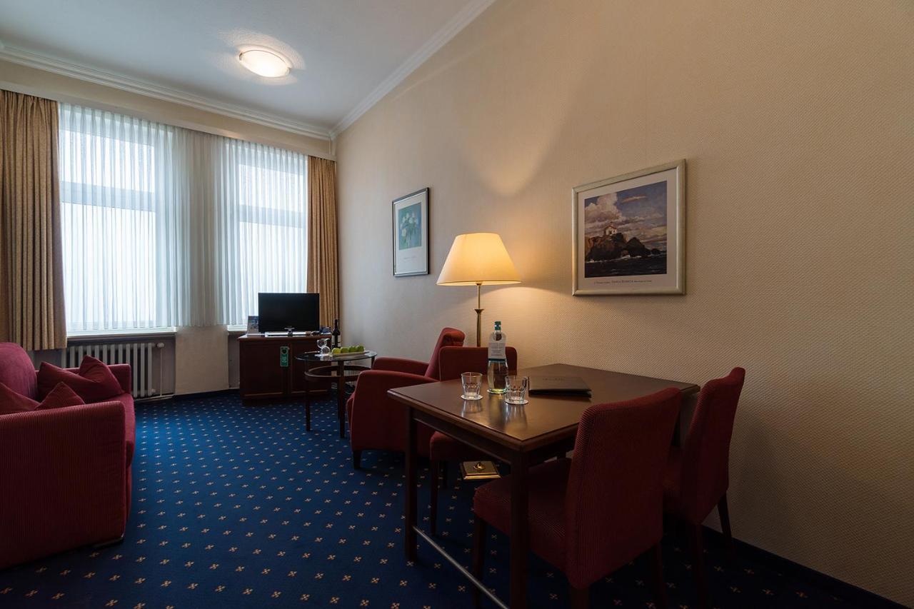 Strandhotel Ostfriesenhof Borkum Bagian luar foto