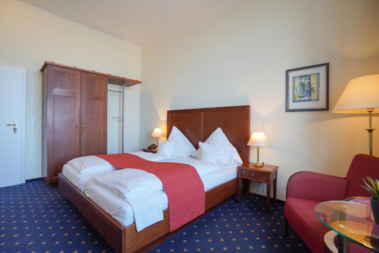 Strandhotel Ostfriesenhof Borkum Bagian luar foto